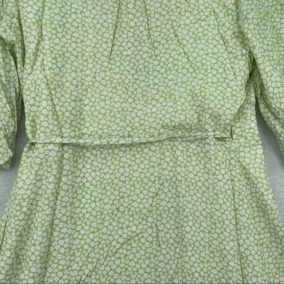 Charlie Holiday Floral Wrap Dress NWT - Picture 7 of 11